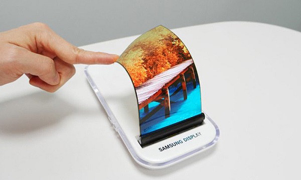 Samsung katlanabilir telefon