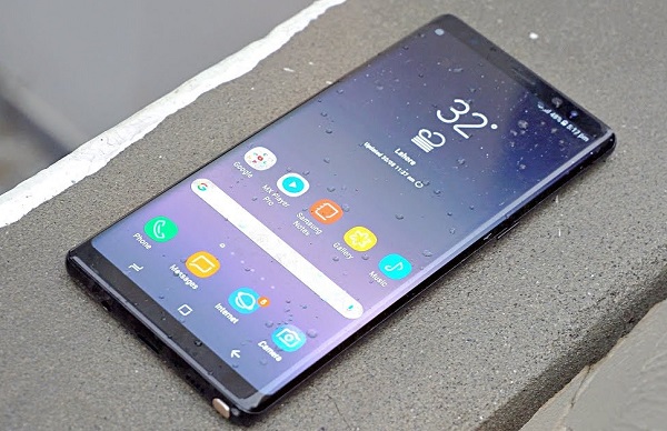 Galaxy Note 8 Türkiye'de güncelleme aldı