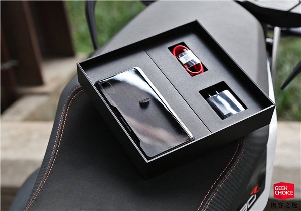 Xiaomi Mi 8 Explorer Edition