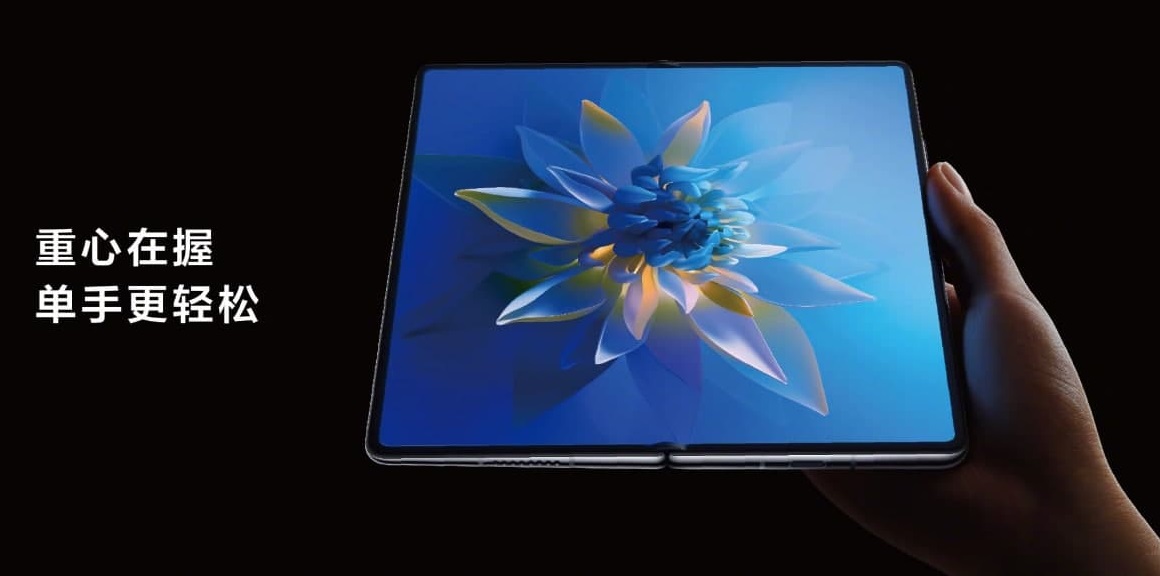 Huawei Mate X2 devasa ekranı