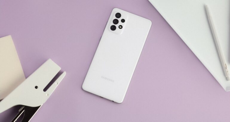 galaxy a72 görsel