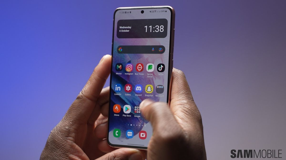 Samsung One UI 4.0