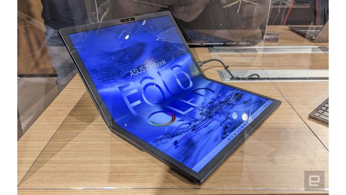 ASUS Zenbook 17 Fold OLED
