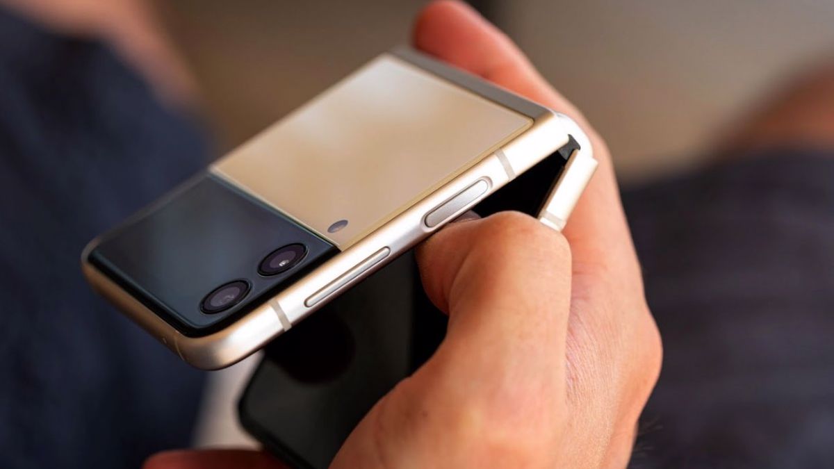 Samsung Galaxy Z Flip 4