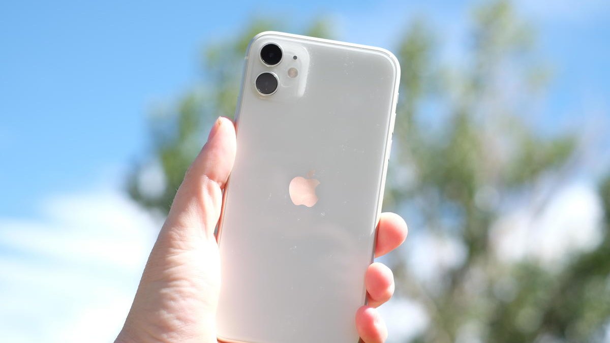 iPhone 11