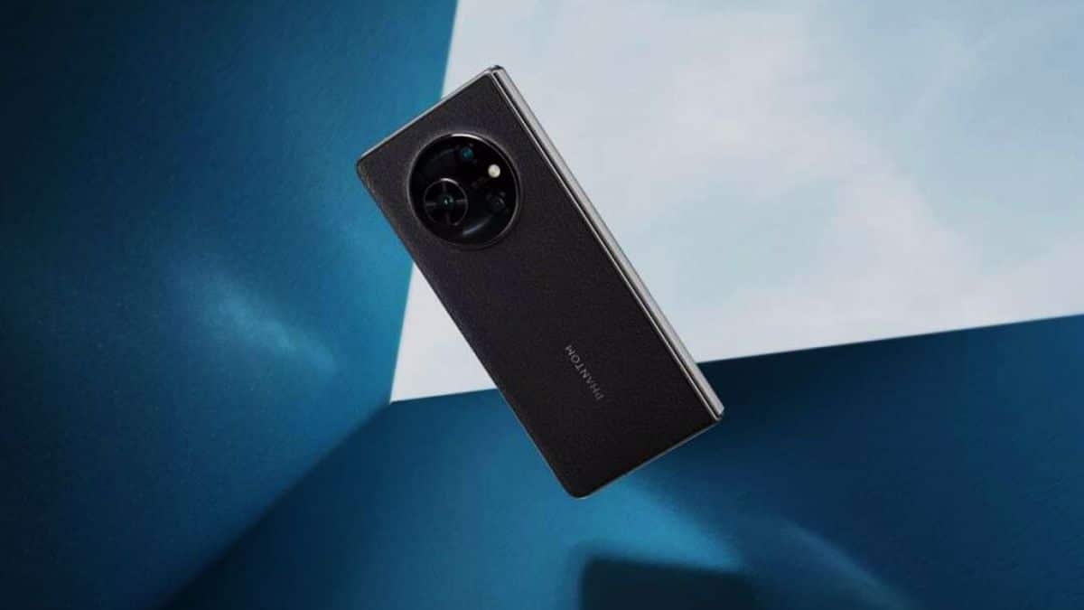 Tecno Phantom V Fold