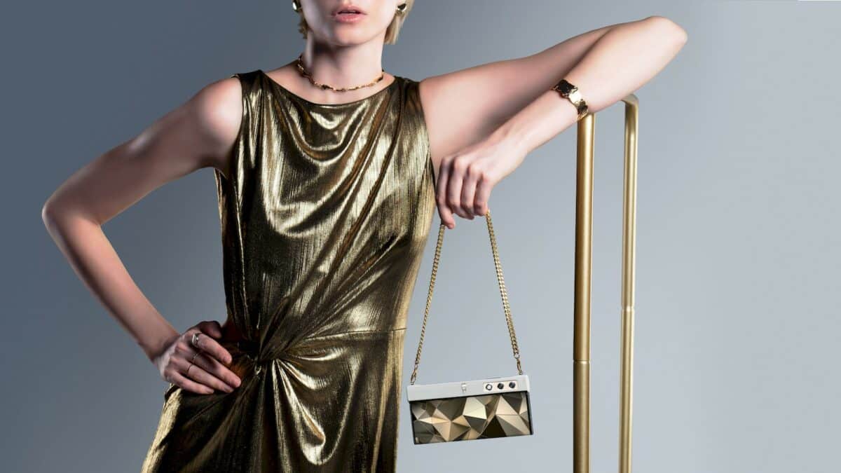 honor v purse