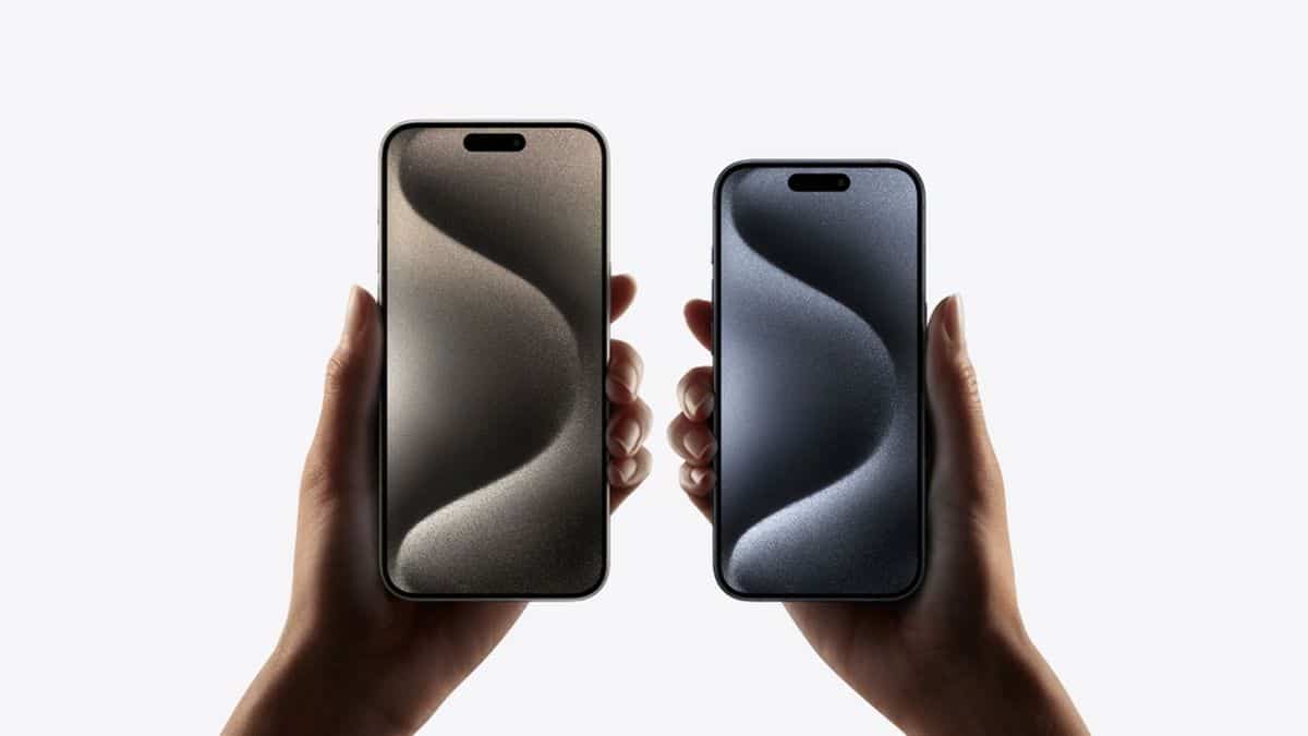 iPhone 15 Pro Max Ekranı