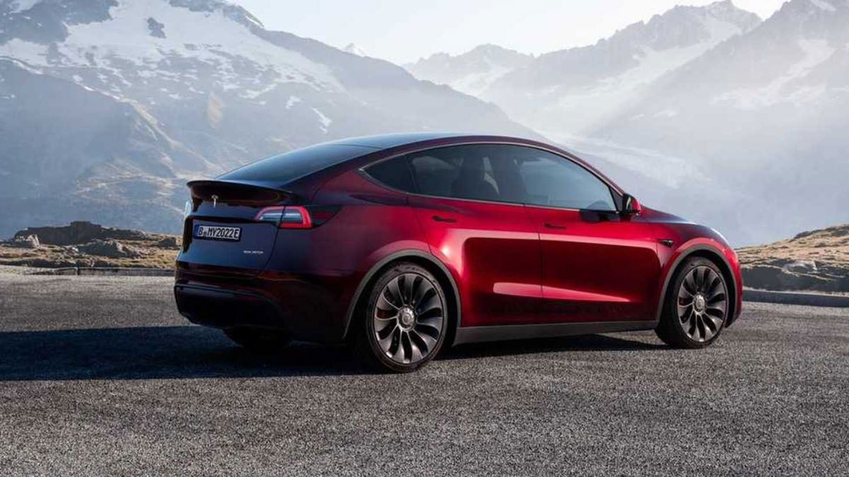 Tesla Model Y indirim