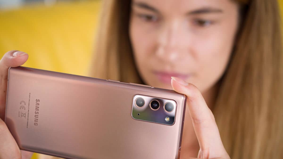 Galaxy S20 ve Galaxy Note 20