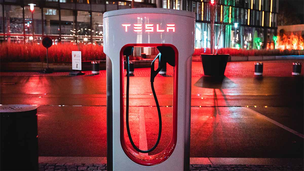 Elektrikli araç priz