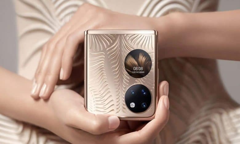 Huawei Nova katlanabilir telefon