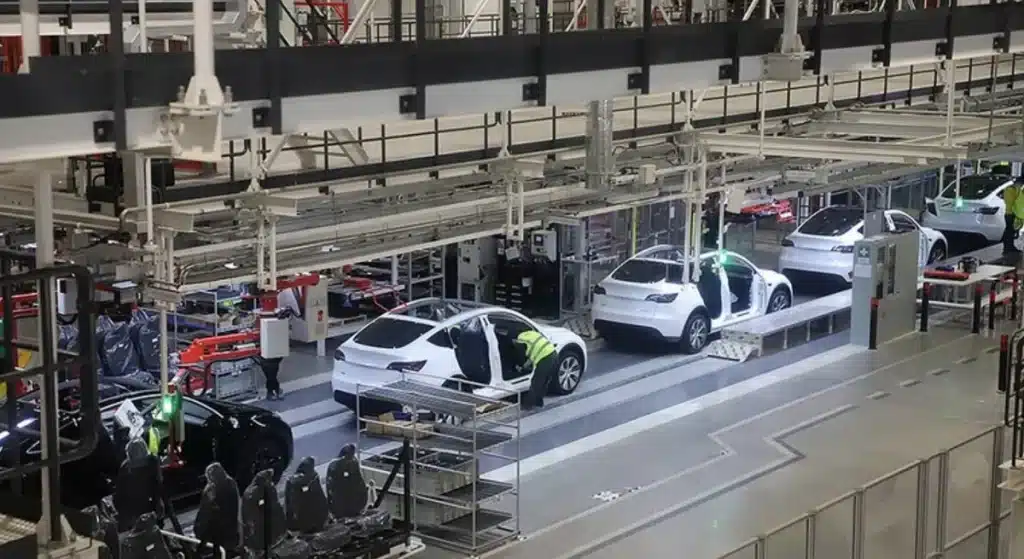 Tesla Şanghay Model Y