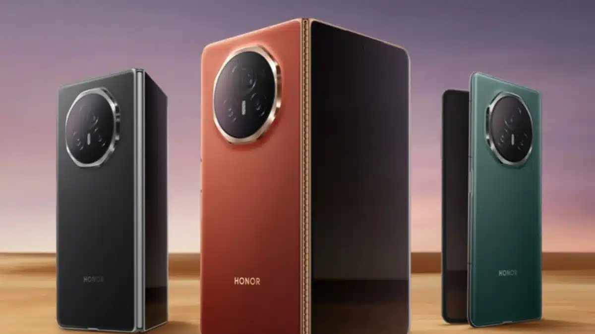 Honor Magic V4