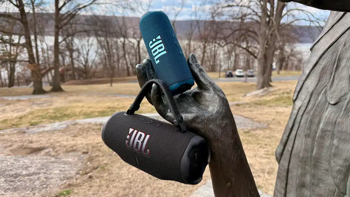 Jbl Flip 7 ve Charge 6
