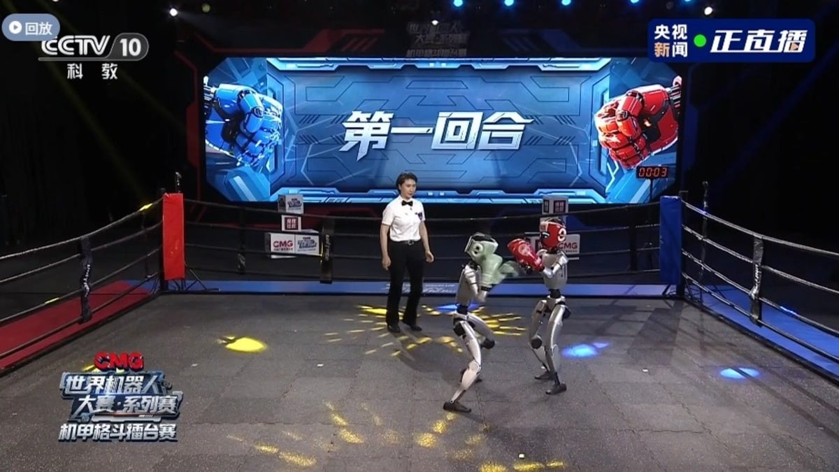 İnsansı Robotlar Ringde Karşı Karşıya Geldi