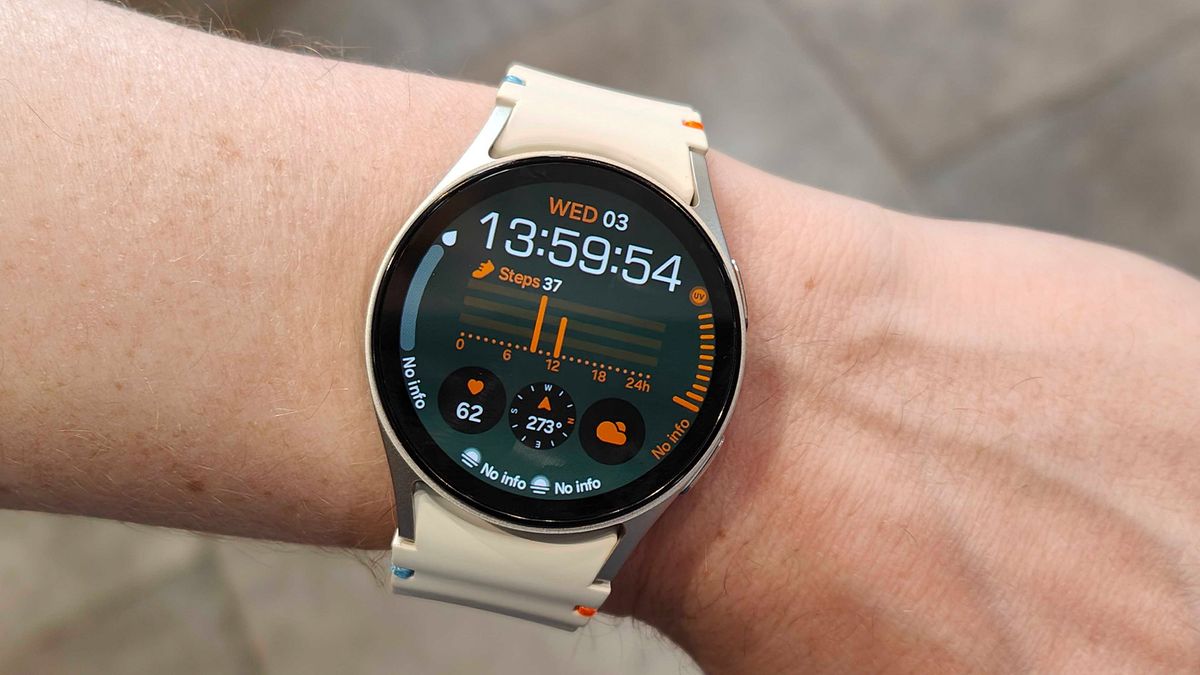 Galaxy Watch 7 indirim