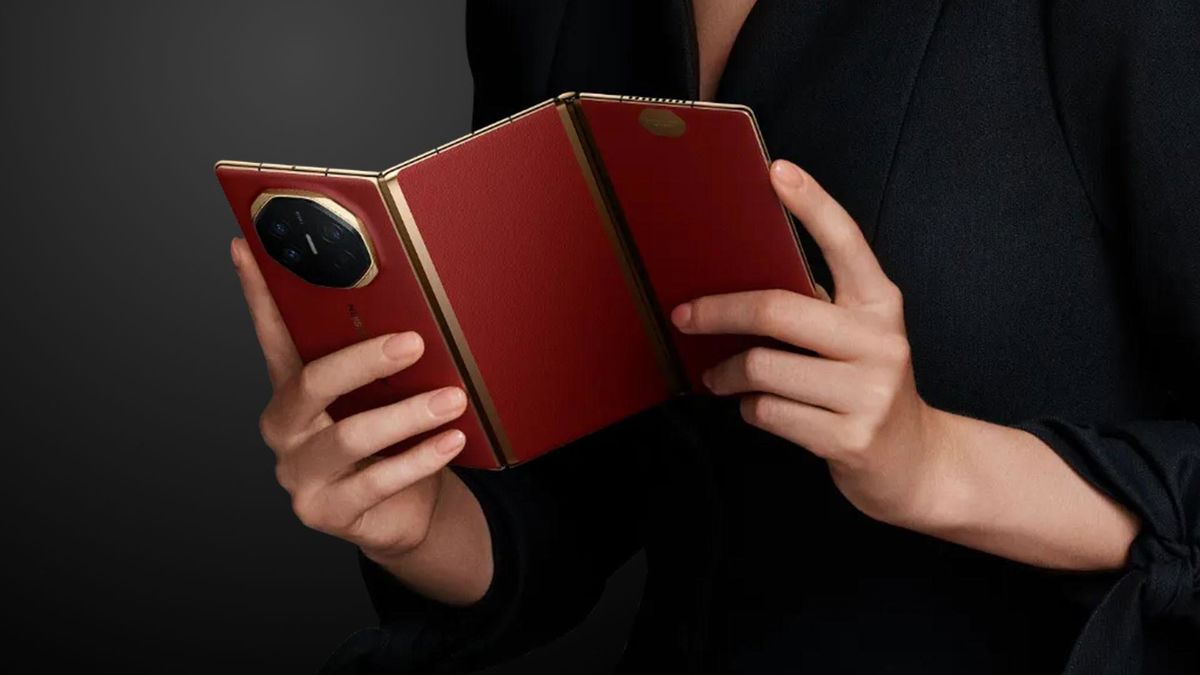 Huawei üçe katlanan