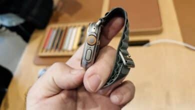Apple Watch’un Yanındaki Delik Ne İşe Yarıyor