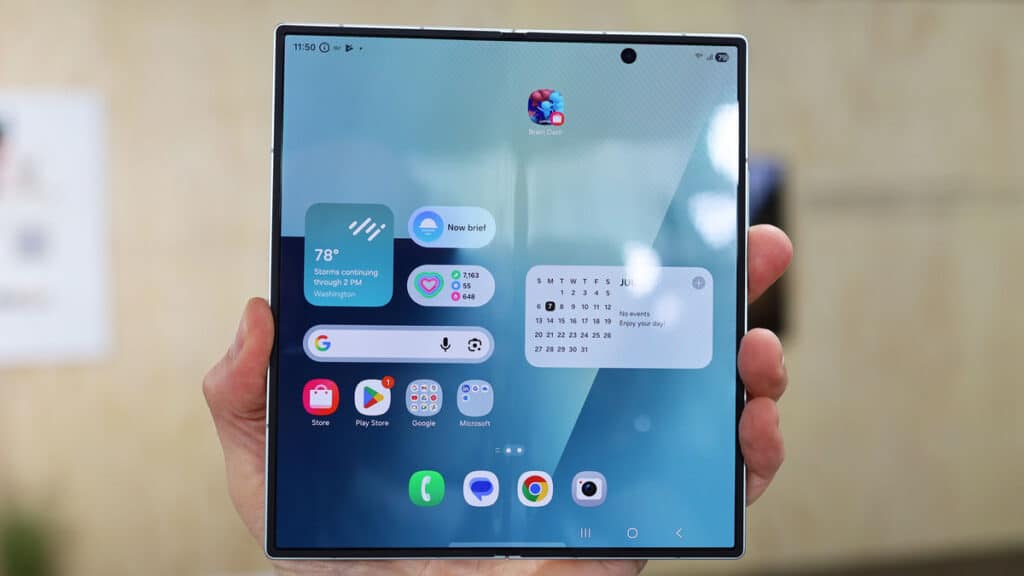 Galaxy Z Fold 8