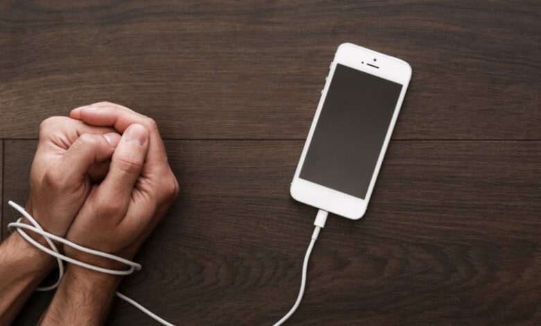 Bu Şehirde 2 Saatten Fazla Telefon Kullanılamayacak