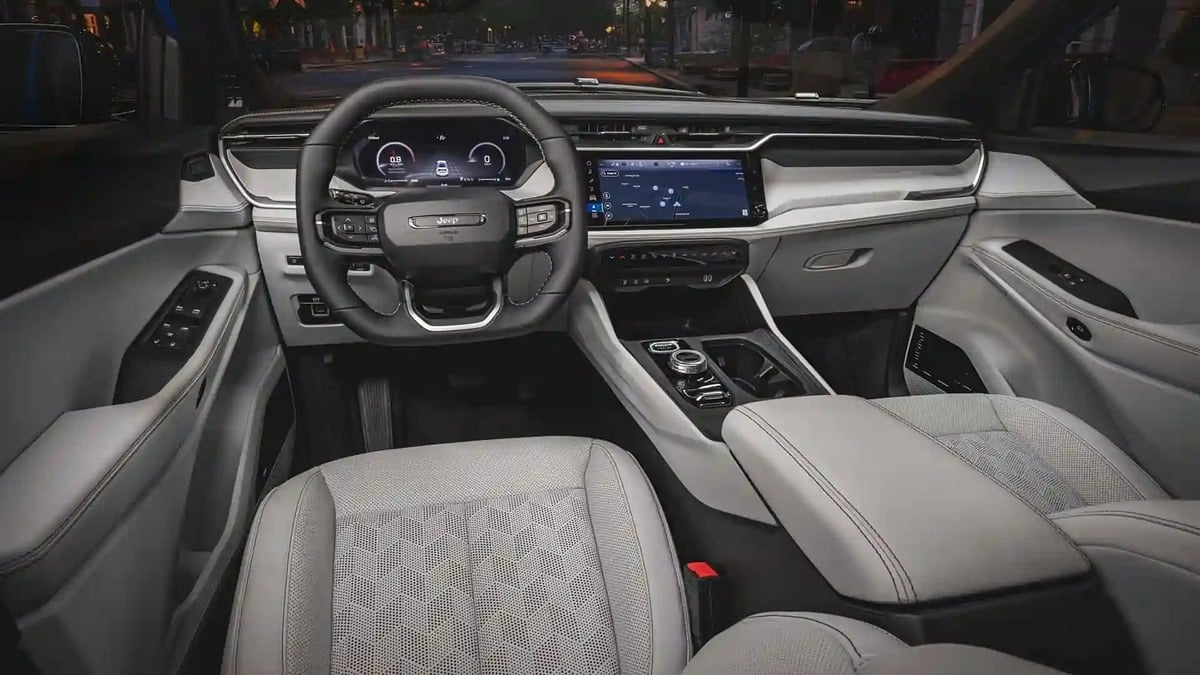 Efsane SUV Jeep Cherokee Hibrit Versiyonuyla Döndü