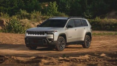 Efsane SUV Jeep Cherokee Hibrit Versiyonuyla Döndü