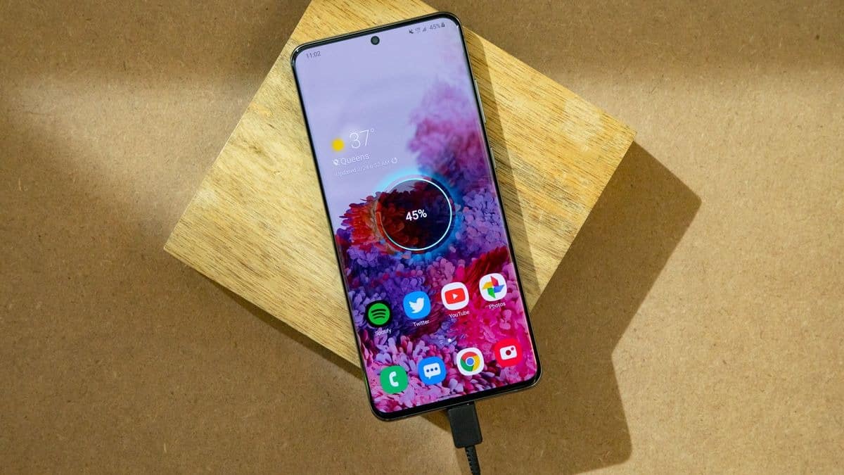 Galaxy S20 Ultra Güncellemesi Herkesi Şaşırttı