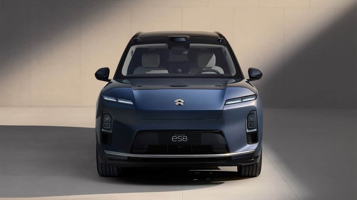 Nio ES8