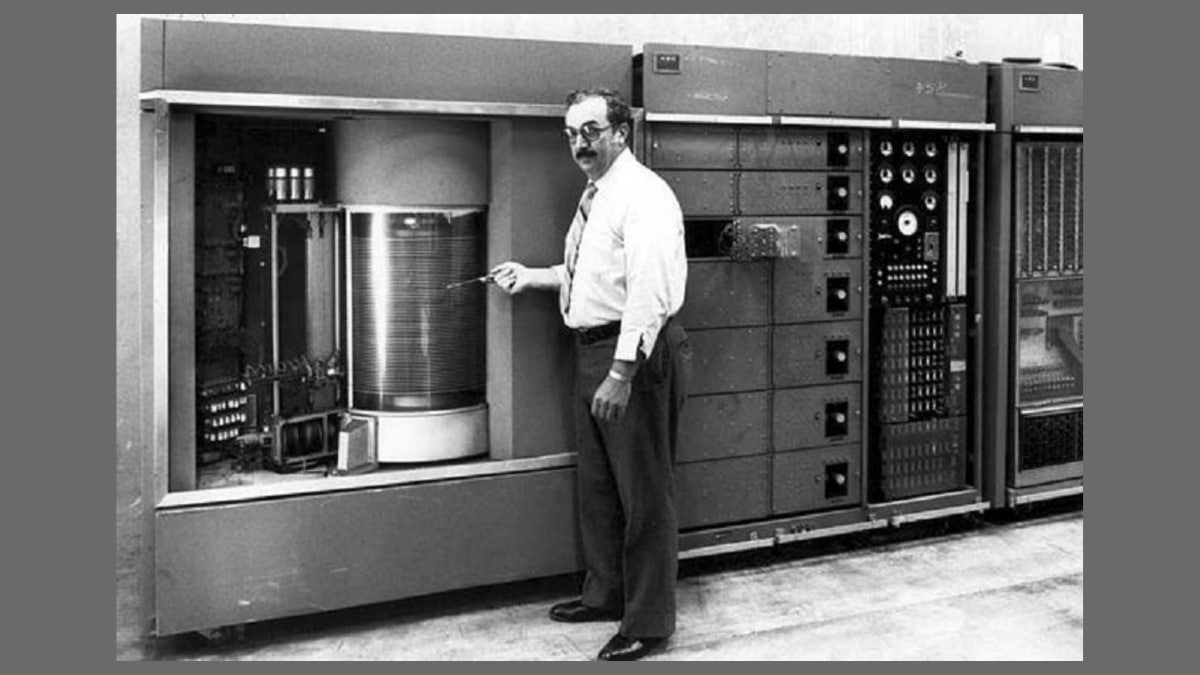IBM’in İlk HDD’si 1 Tonluk RAMAC 350 69 Yaşında