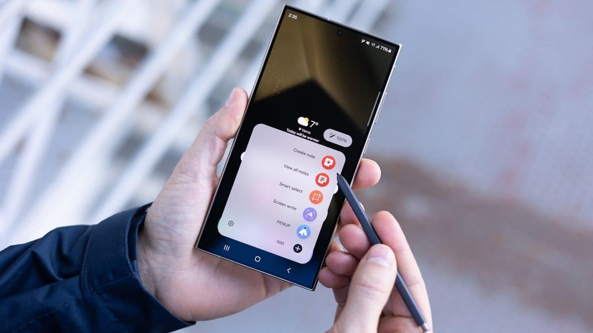 Samsung Bomba Yenilikleri Galaxy S27’ye Mi Saklıyor