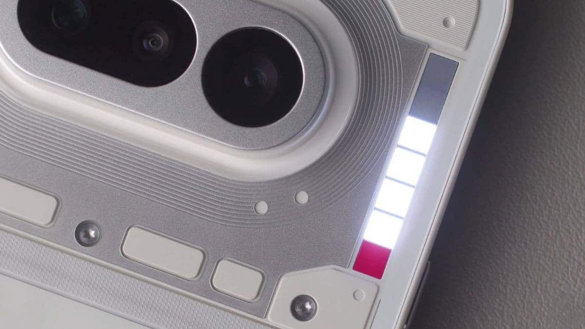 Nothing Phone (4a) Periskop Kamerayı Doğruladı, Glyph Bar Özelliklerini Tanıttı