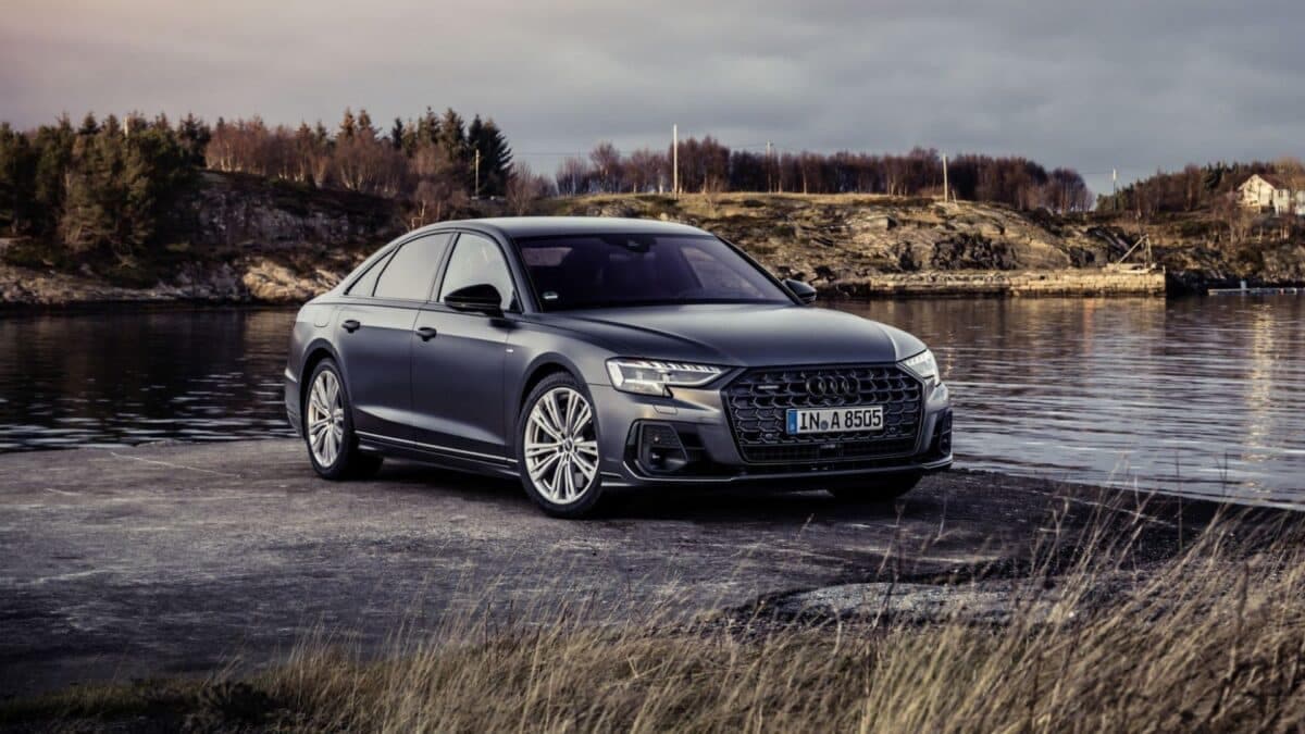 Audi A8 Yollara Veda Mı Ediyor?
