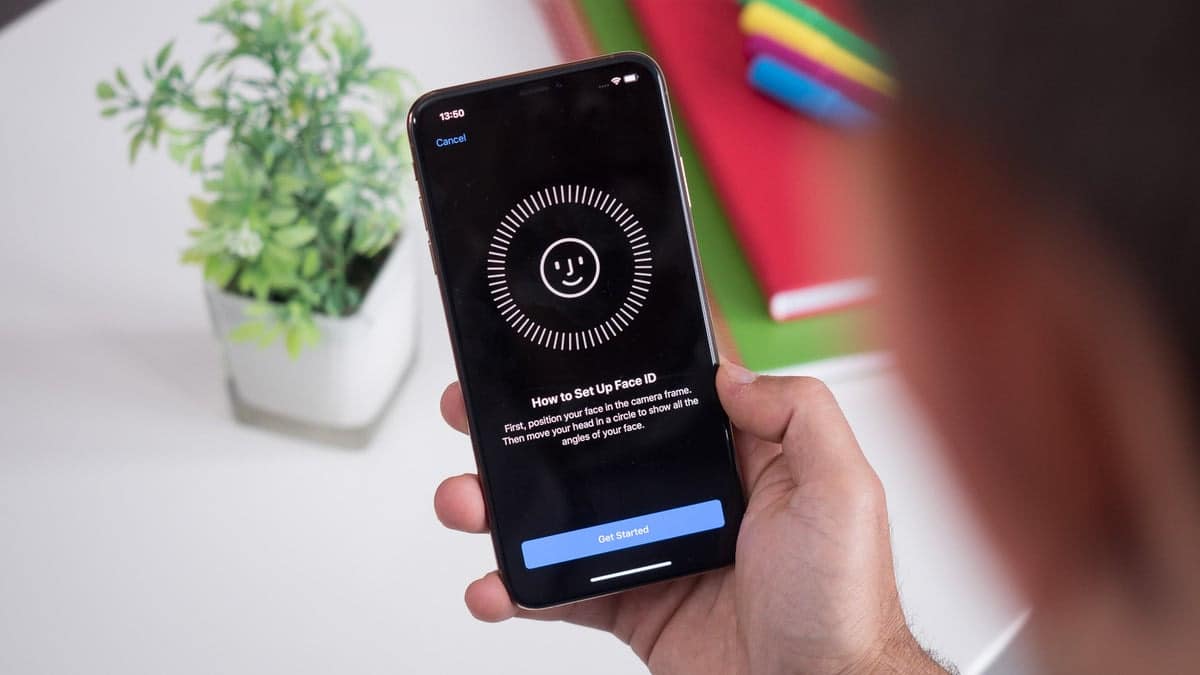 Telefonlardaki Yüz Tanıma Özelliği Ne Kadar Güvenli?