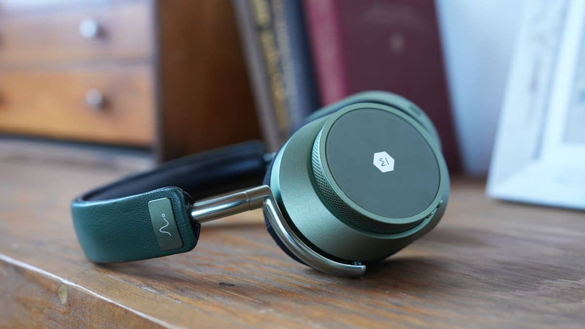 Kulaklıkla Müzik Dinlerken Beyniniz Okunuyor Olabilir