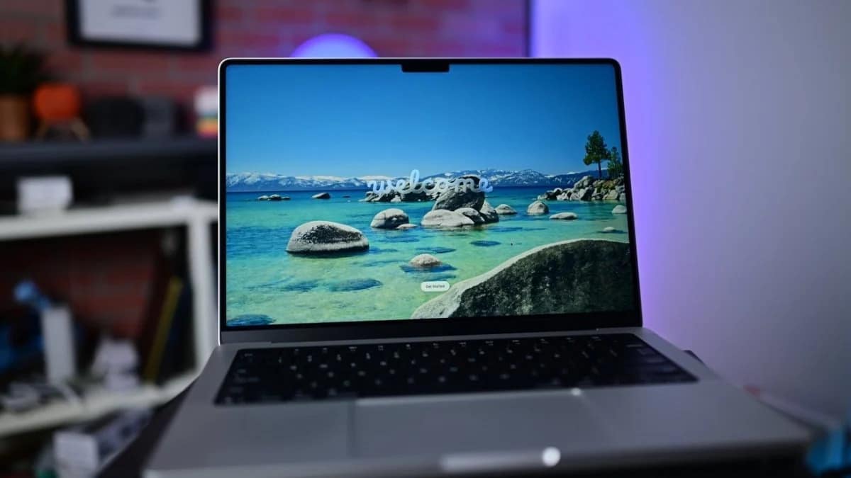 MacBook Pro M6 Privacy Display İle Gelecek