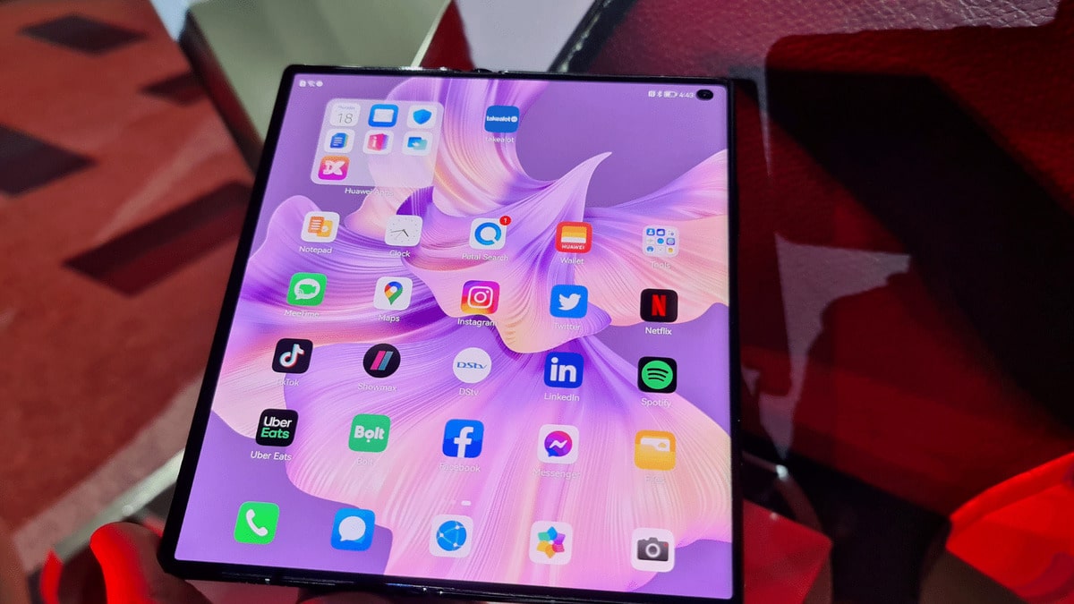 Huawei Katlanabilir Tablet Yapacak