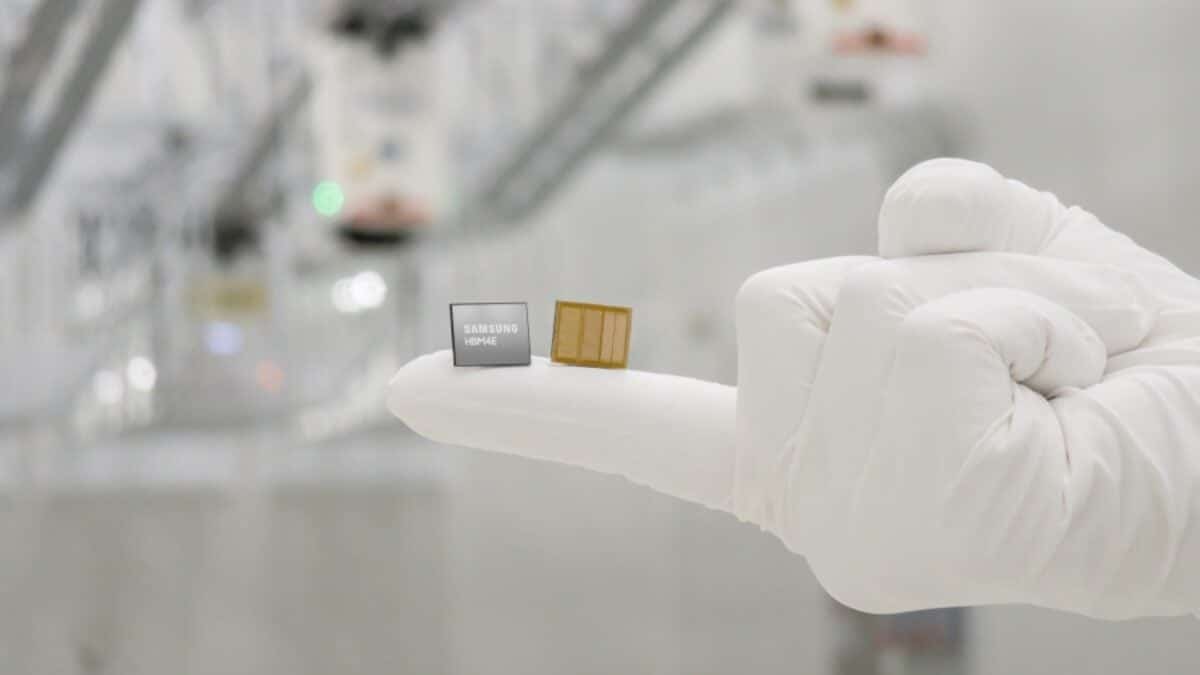 Samsung HBM4E Çip Örnekleriyle Bellek Yarışında Öne Geçti