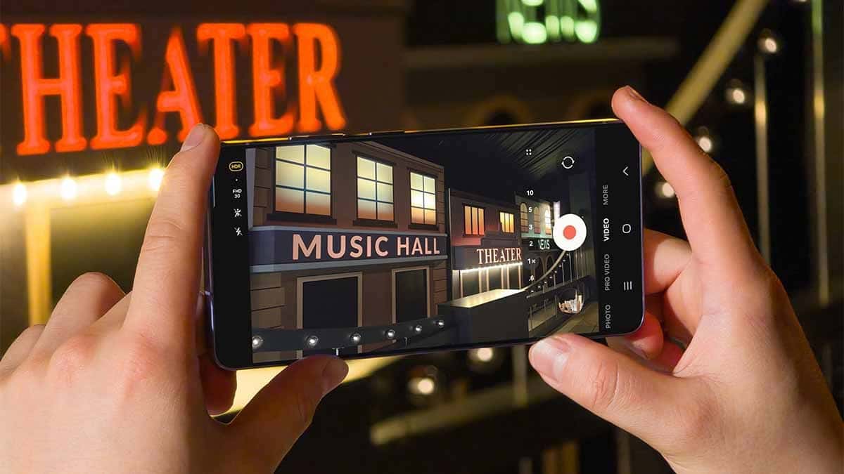 Maliyet Baskısı Galaxy S27'nin Ekran Kalitesini Etkileyebilir