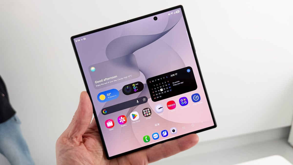 Galaxy Z Fold 8 Ultra