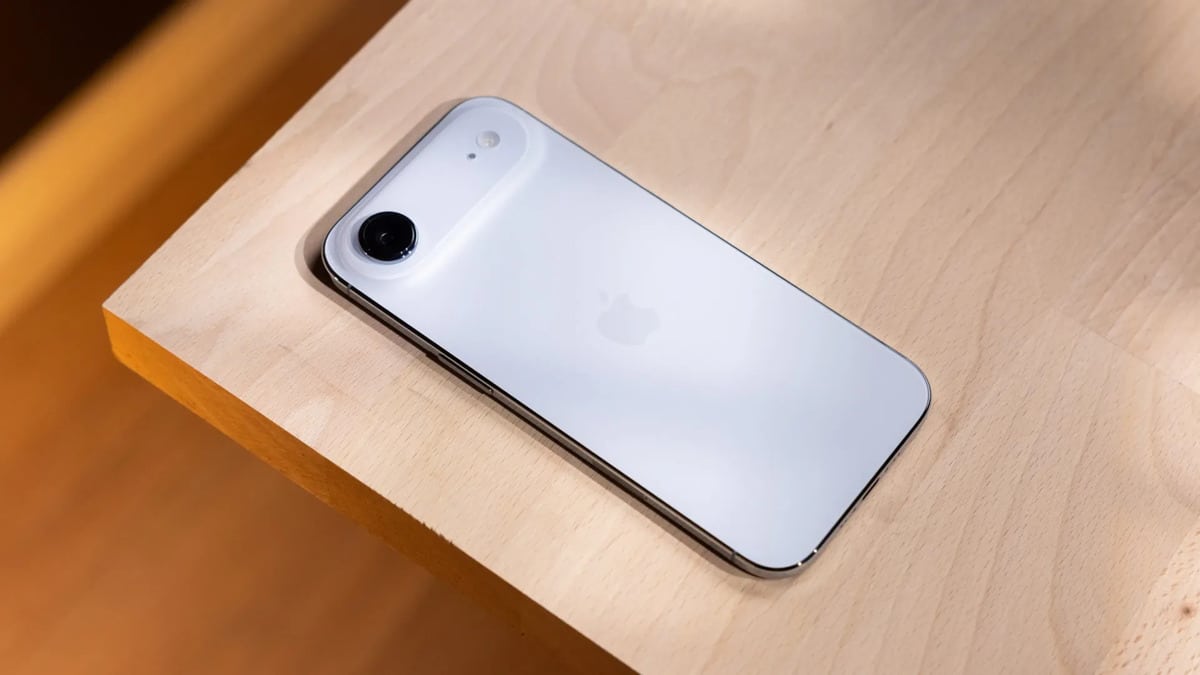 Yaz Sıcağı iPhone Air’e Yaramadı