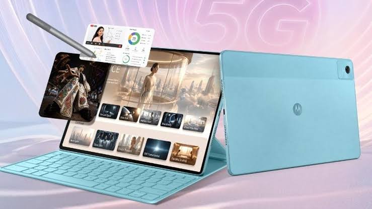 Moto Pad 70 Dev Batarya ve 2.5K Ekranla Sahneye Çıktı