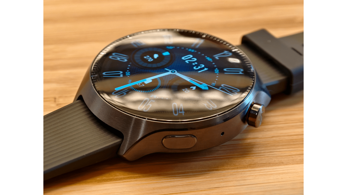 Moto Watch Ultra İki Gün Pil Ömrüyle Tanıtıldı