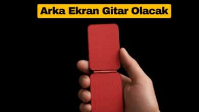 Xiaomi Pocket Guitar Telefonun Arka Ekranına Gitar Getiriyor